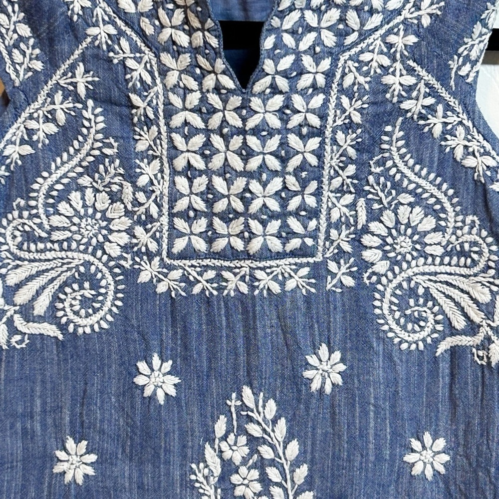 Roller Rabbit Blue Chambray Embroidered Bohemian Cotton Top Size 6 - Picture 4 of 9